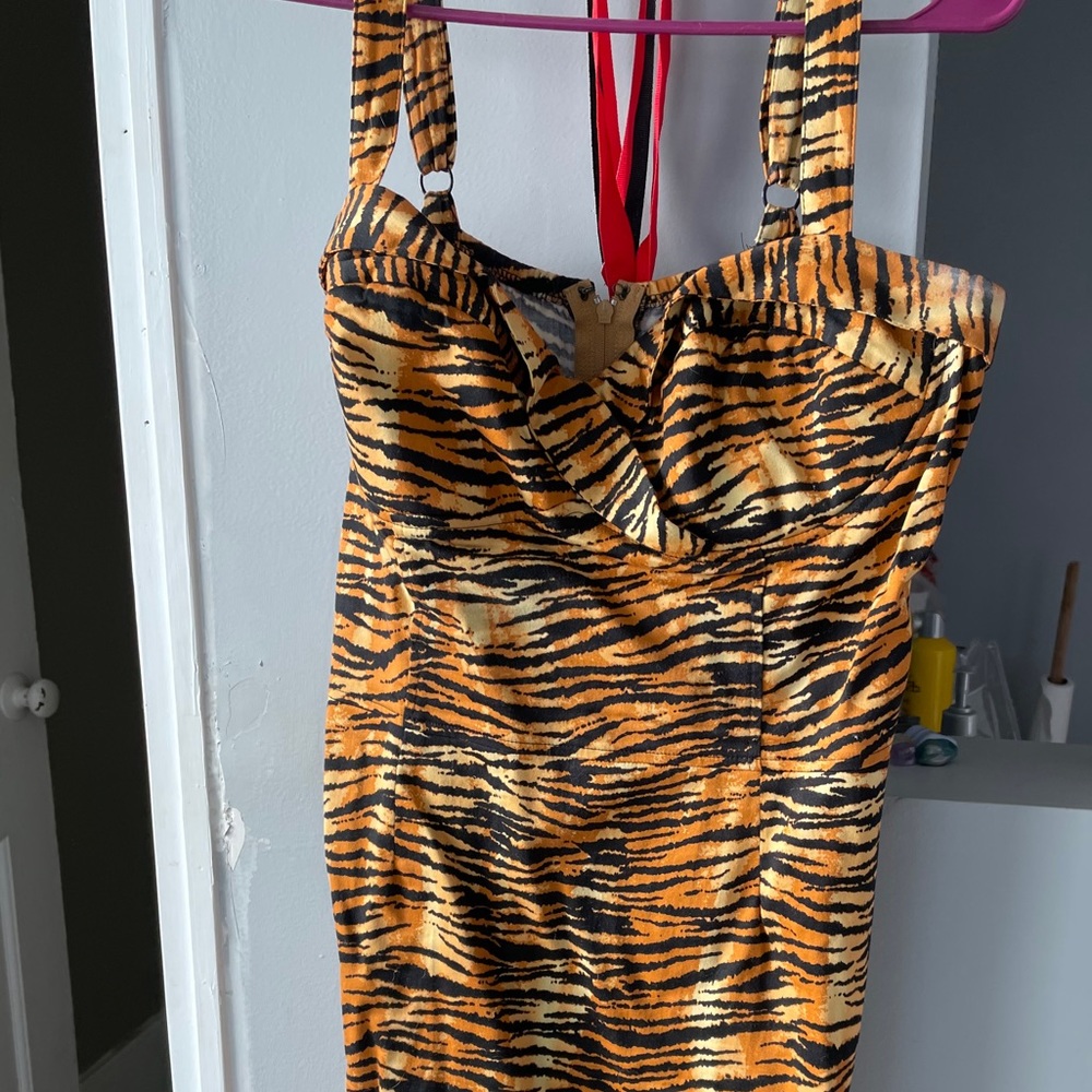 Deadly dames dress